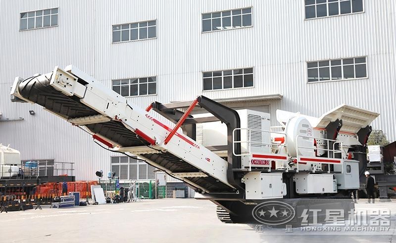 履帶破碎機(jī)_液壓自行驅(qū)動(dòng)，全剛性船型結(jié)構(gòu)組合