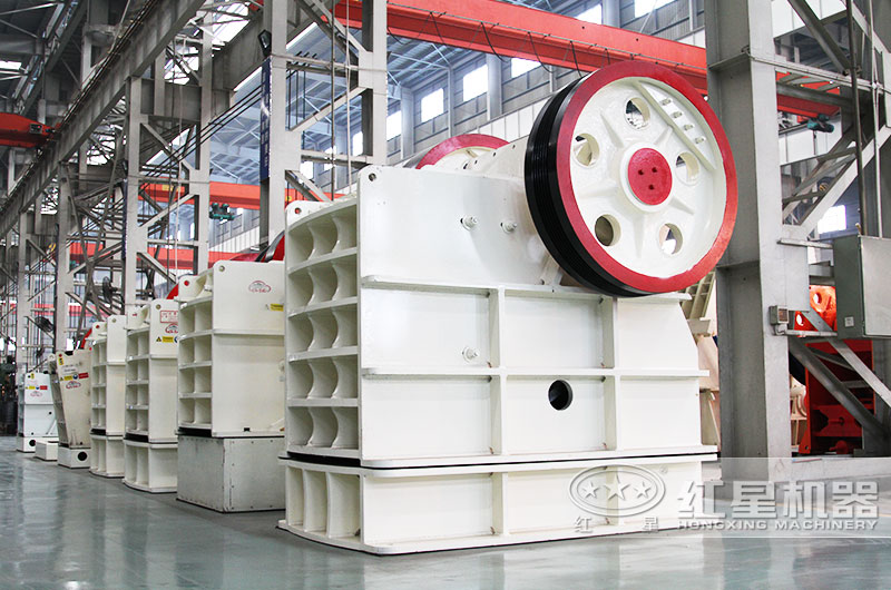 57破碎機產(chǎn)量40-110t/h，性價比高，超多客戶都選擇的破碎機