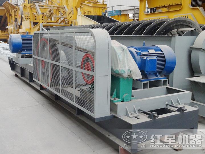 對輥式破碎機電機功率45*2KW，處理能力20-40t/h
