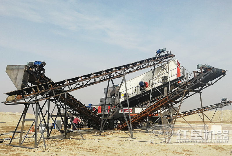 輪胎圓錐移動(dòng)破碎機(jī)現(xiàn)場(chǎng)，單機(jī)作業(yè)，效能高節(jié)能