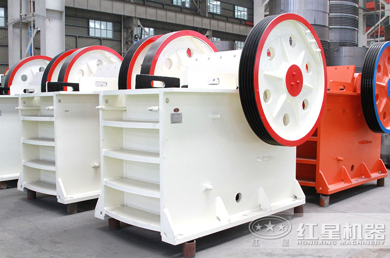 顎式破碎機-進料口大、破碎比大