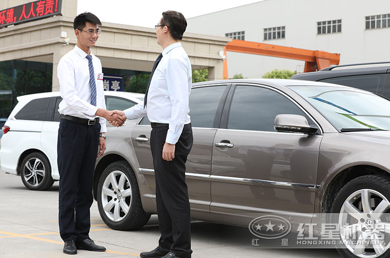 客戶來(lái)廠參觀，專車免費(fèi)接送